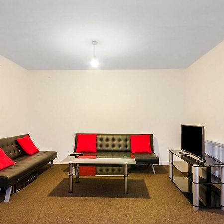 Spacious Studio Flat- Watford Junction & Harry Potter World Ngoại thất bức ảnh